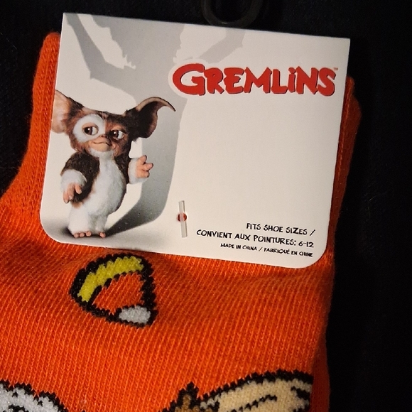 Gizmo Orange Socks with Candy Corn Design - Picture 5 of 5